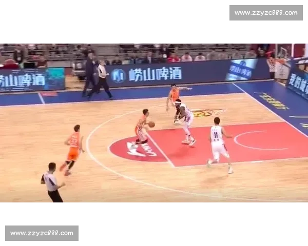 吴艳妮:赛场狂飙破纪录,场外甜飒展豹系魅力 吴艳妮:赛场狂飙破纪录,场外甜飒展豹系魅力