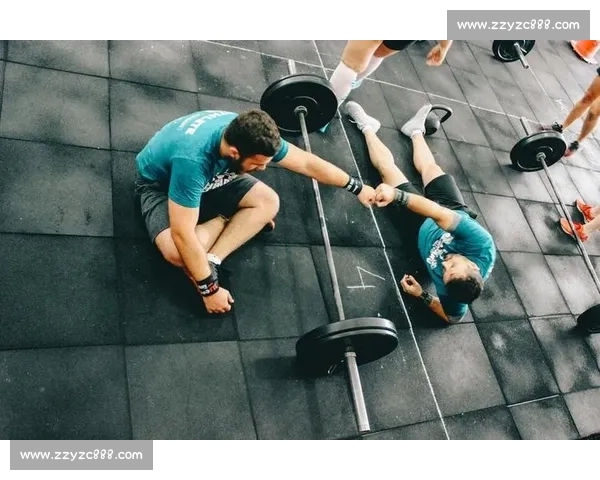 告别亚健康！跟着冠军教练学几招，居家也能练出好身材